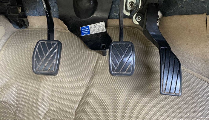 2014 Maruti Ciaz VXI+, Petrol, Manual, 62,346 km, Pedals