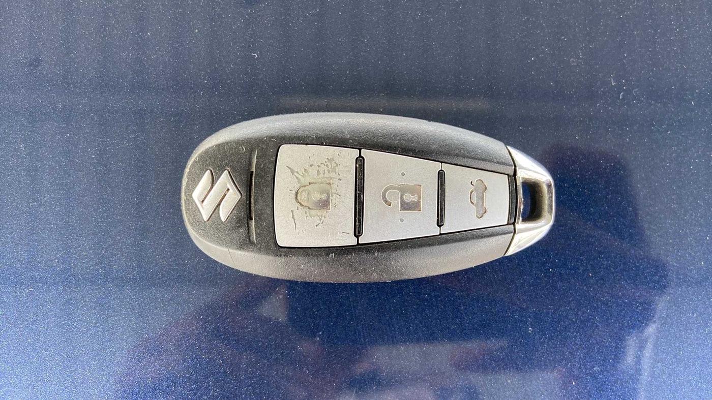 2017 Maruti Ciaz ZETA 1.4  MT PETROL, Petrol, Manual, 67,101 km, Key Close Up
