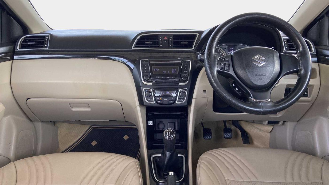 2017 Maruti Ciaz ZETA 1.4  MT PETROL, Petrol, Manual, 67,101 km, Dashboard