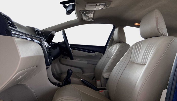 2017 Maruti Ciaz ZETA 1.4  MT PETROL, Petrol, Manual, 67,101 km, Right Side Front Door Cabin