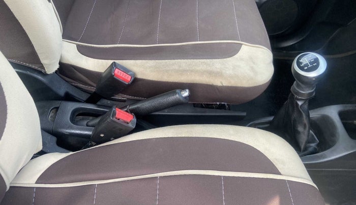2013 Maruti Wagon R 1.0 VXI, Petrol, Manual, 90,112 km, Gear Lever