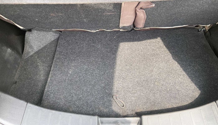 2013 Maruti Wagon R 1.0 VXI, Petrol, Manual, 90,112 km, Boot Inside