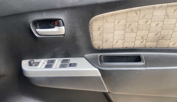 2013 Maruti Wagon R 1.0 VXI, Petrol, Manual, 90,112 km, Driver Side Door Panels Control
