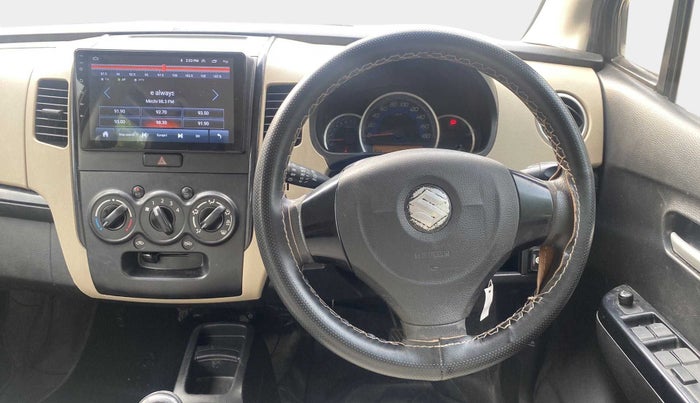 2017 Maruti Wagon R 1.0 VXI+, CNG, Manual, 95,768 km, Steering Wheel Close Up