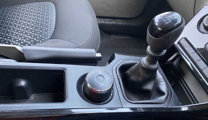 2019 Tata NEXON XM PETROL, Petrol, Manual, 48,251 km, Gear Lever