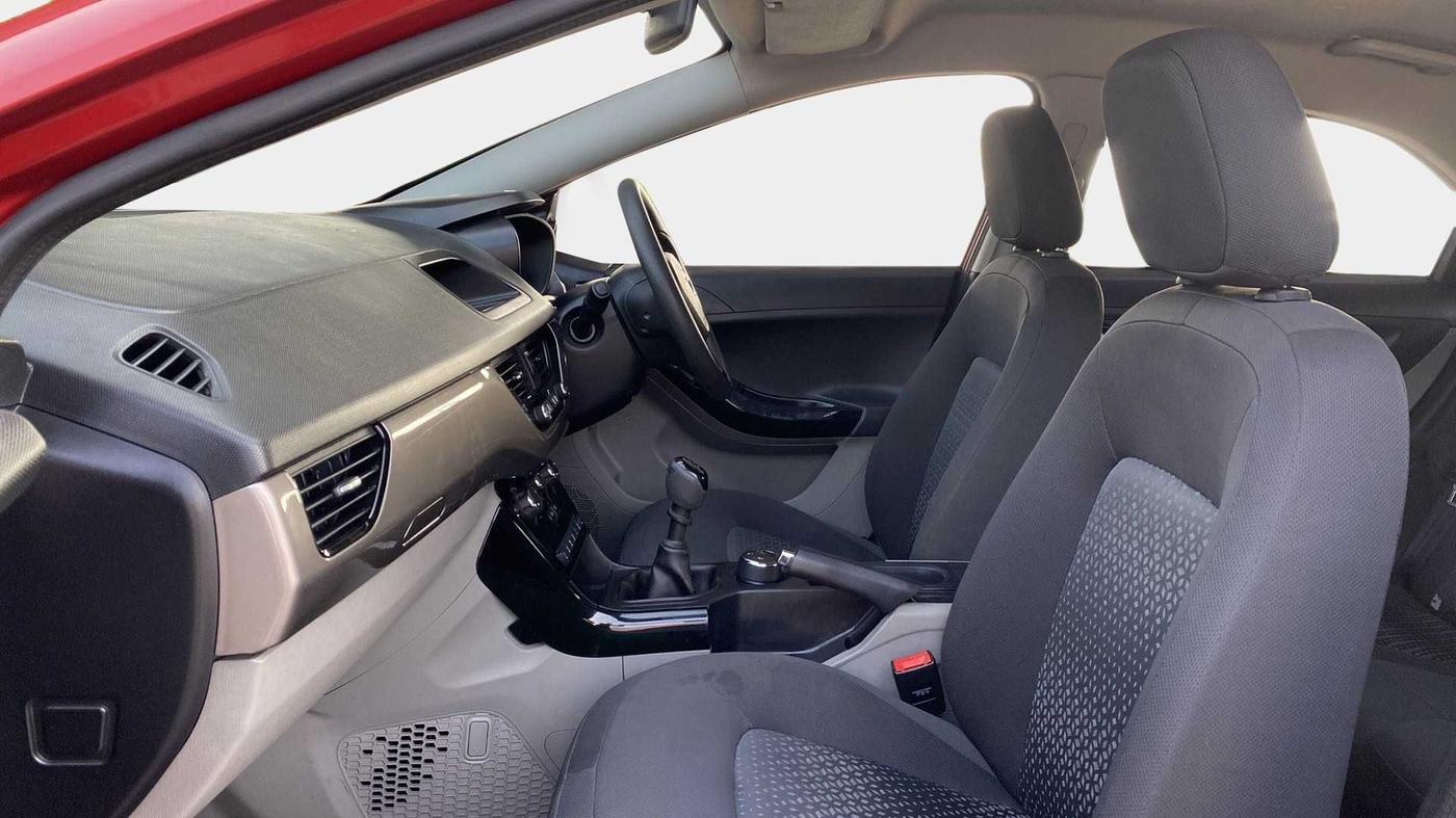 2019 Tata NEXON XM PETROL, Petrol, Manual, 48,251 km, Right Side Front Door Cabin