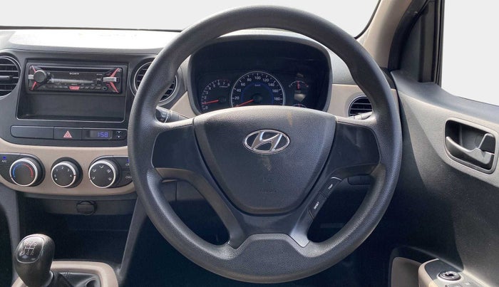 2016 Hyundai Grand i10 MAGNA 1.2 KAPPA VTVT, Petrol, Manual, 30,248 km, Steering Wheel Close Up