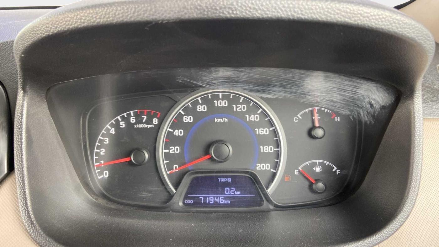 2015 Hyundai Grand i10 MAGNA 1.2 KAPPA VTVT, Petrol, Manual, 71,967 km, Odometer Image