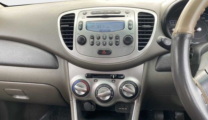 2015 Hyundai i10 SPORTZ 1.1, Petrol, Manual, 71,878 km, Infotainment System