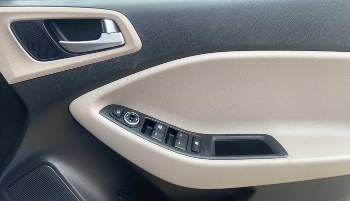 2019 Hyundai Elite i20 SPORTZ PLUS  1.2 CVT, Petrol, Automatic, 5,077 km, Driver Side Door Panels Control