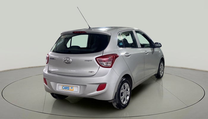 2016 Hyundai Grand i10 MAGNA 1.2 KAPPA VTVT, Petrol, Manual, 15,348 km, Right Back Diagonal