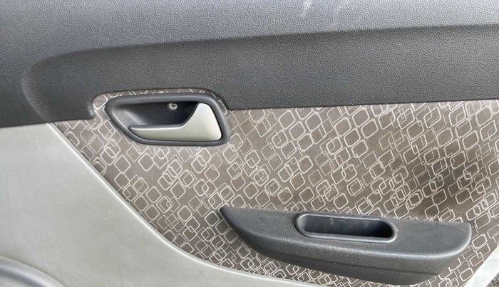 2018 Maruti Alto 800 LXI, Petrol, Manual, 70,062 km, Driver Side Door Panels Control