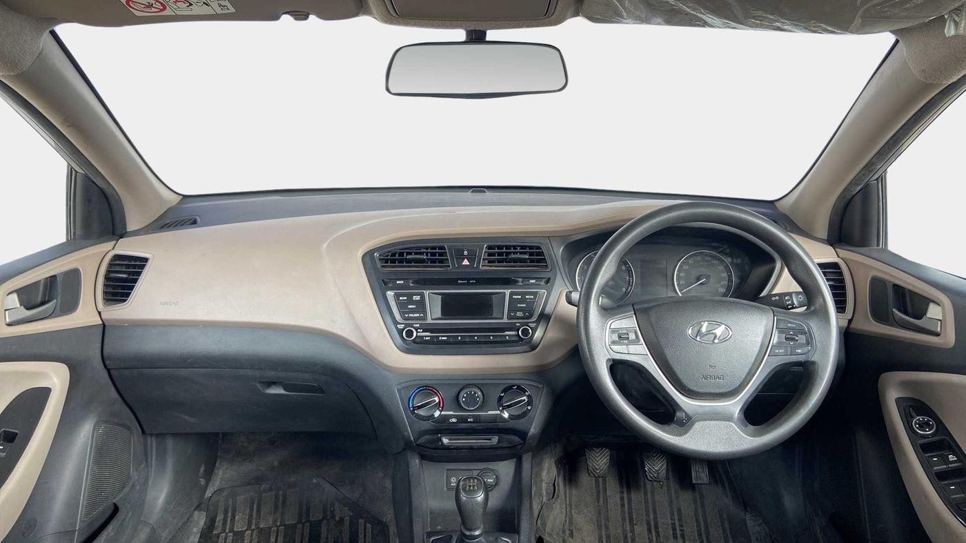 2017 Hyundai Elite i20 MAGNA 1.2, Petrol, Manual, 72,867 km, Dashboard