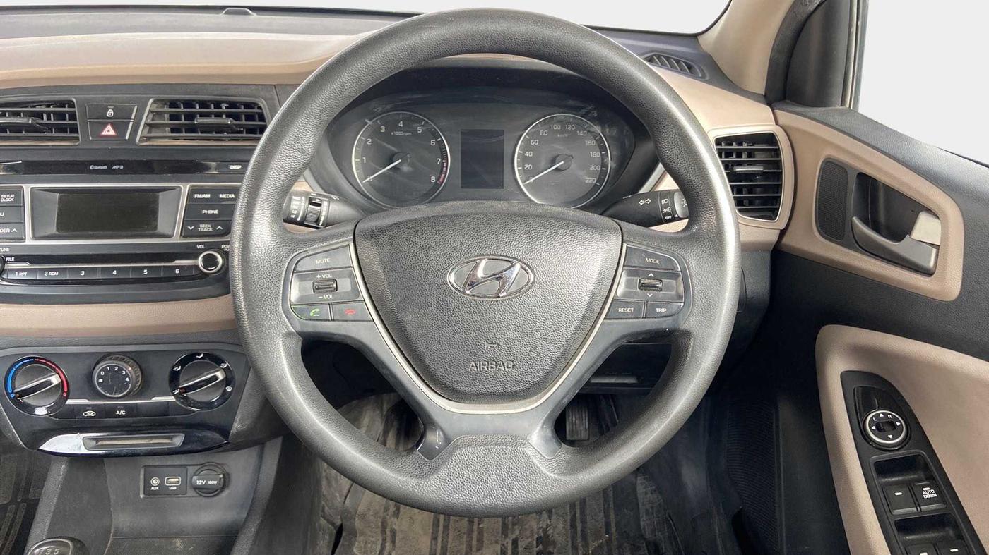 2017 Hyundai Elite i20 MAGNA 1.2, Petrol, Manual, 72,867 km, Steering Wheel Close Up