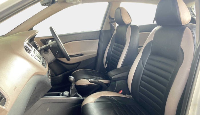 2017 Hyundai Elite i20 MAGNA 1.2, Petrol, Manual, 72,867 km, Right Side Front Door Cabin