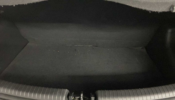 2019 Hyundai Grand i10 SPORTZ AT 1.2 KAPPA VTVT, Petrol, Automatic, 39,536 km, Boot Inside