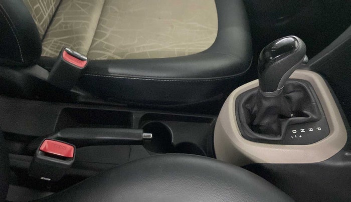 2019 Hyundai Grand i10 SPORTZ AT 1.2 KAPPA VTVT, Petrol, Automatic, 39,536 km, Gear Lever