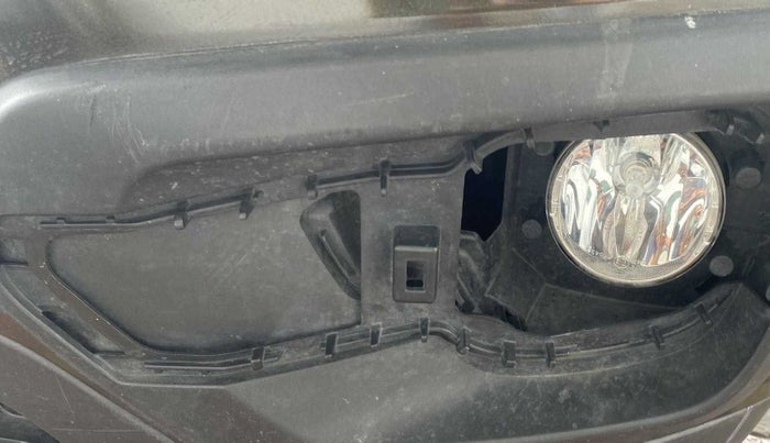 2018 Renault Kwid RXT 1.0, Petrol, Manual, 38,674 km, Left fog light - Cover missing