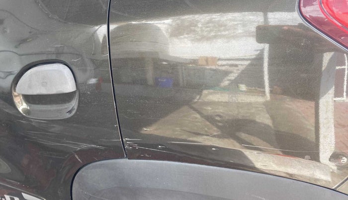 2018 Renault Kwid RXT 1.0, Petrol, Manual, 38,674 km, Left quarter panel - Minor scratches