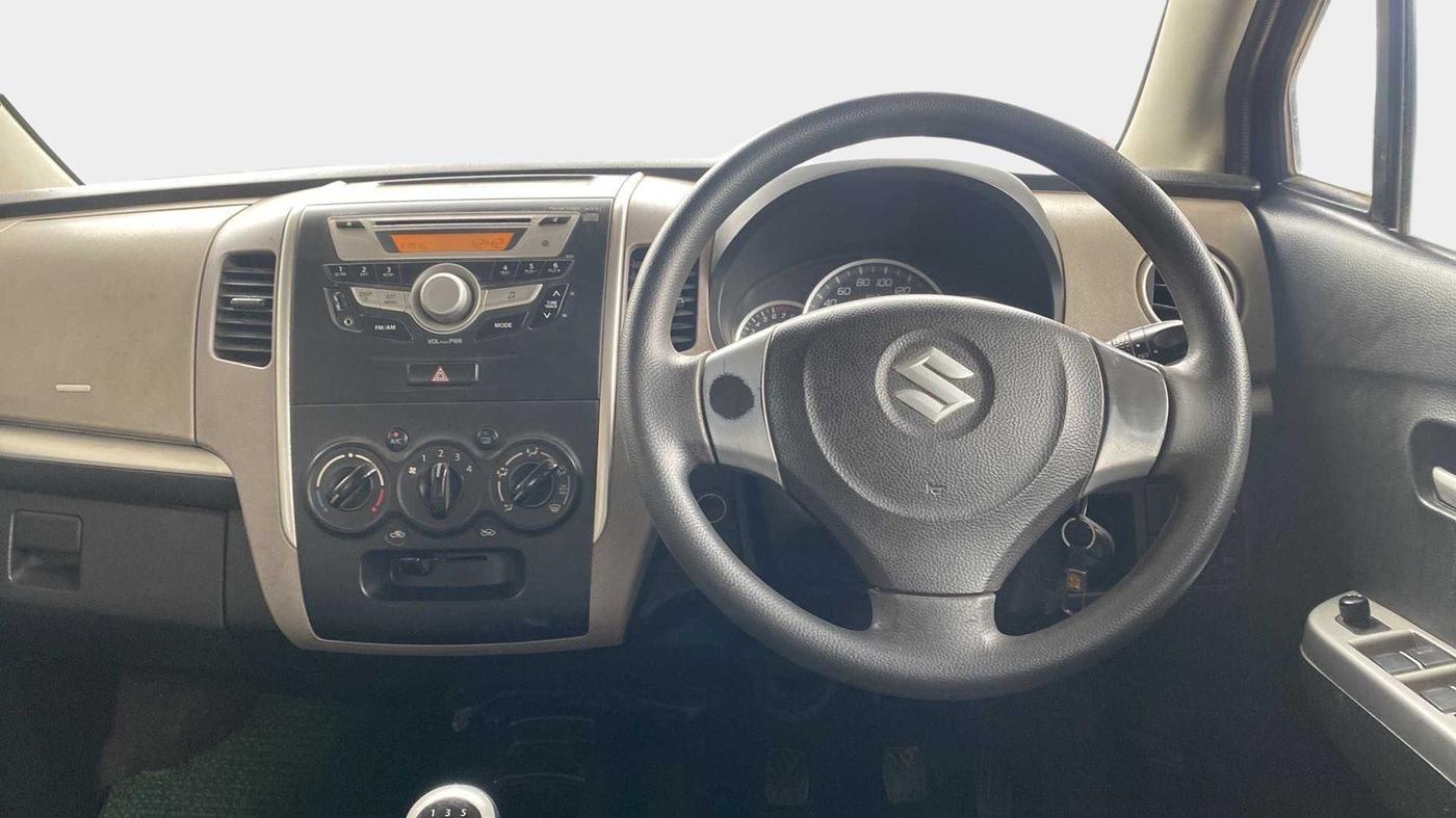 2013 Maruti Wagon R 1.0 VXI, Petrol, Manual, 83,541 km, Steering Wheel Close Up