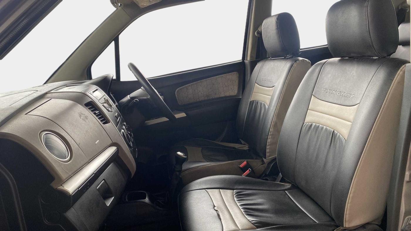 2013 Maruti Wagon R 1.0 VXI, Petrol, Manual, 83,541 km, Right Side Front Door Cabin