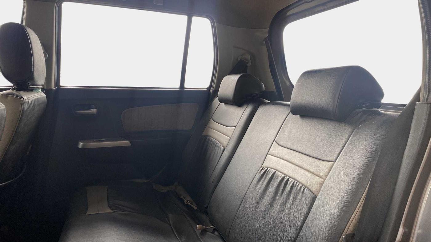 2013 Maruti Wagon R 1.0 VXI, Petrol, Manual, 83,541 km, Right Side Rear Door Cabin