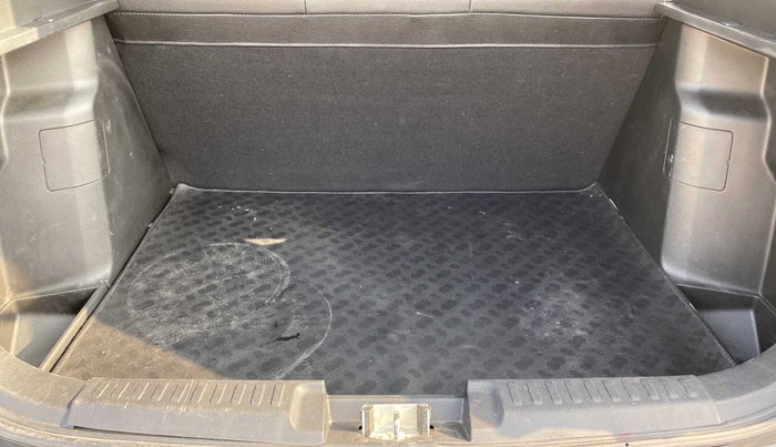 2020 Maruti Vitara Brezza VXI AT SHVS, Petrol, Automatic, 42,035 km, Boot Inside
