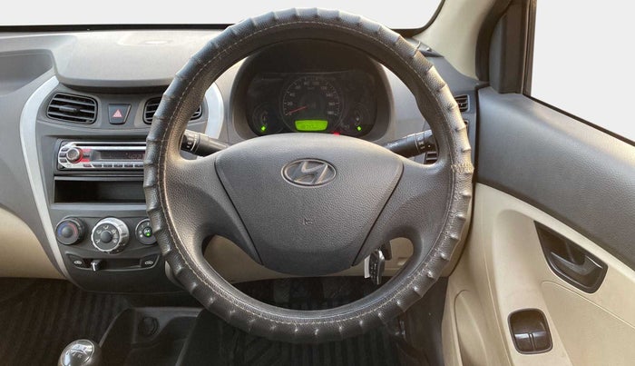2016 Hyundai Eon ERA +, Petrol, Manual, 38,707 km, Steering Wheel Close Up