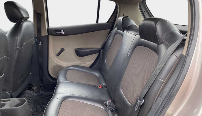 2012 Hyundai i20 ERA 1.2, Petrol, Manual, 32,046 km, Right Side Rear Door Cabin