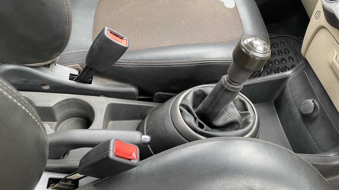 2012 Hyundai i20 ERA 1.2, Petrol, Manual, 32,046 km, Gear Lever
