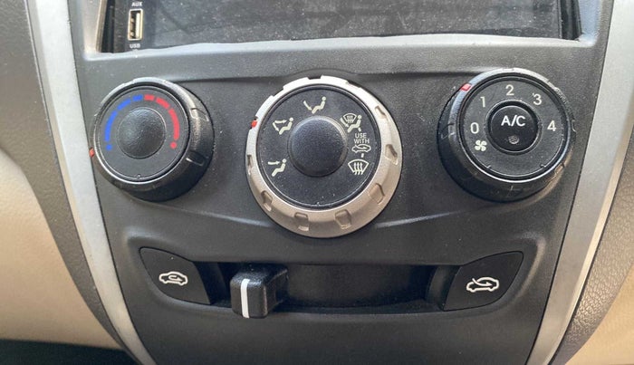 2018 Hyundai Eon ERA +, Petrol, Manual, 53,426 km, AC Unit - directional Switch not functional