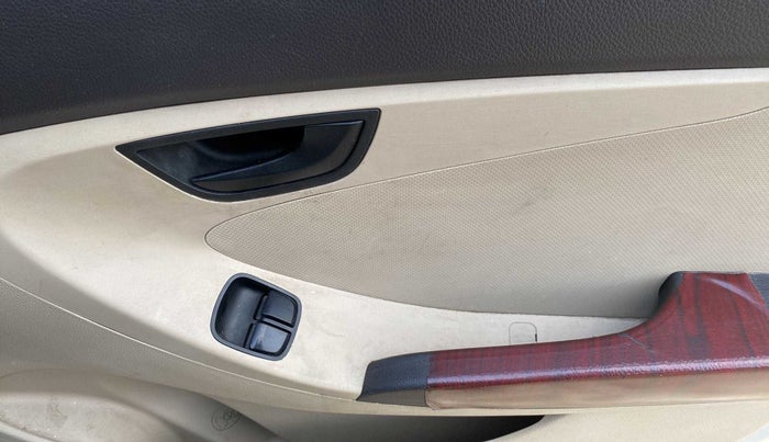 2018 Hyundai Eon ERA +, Petrol, Manual, 53,426 km, Driver Side Door Panels Control