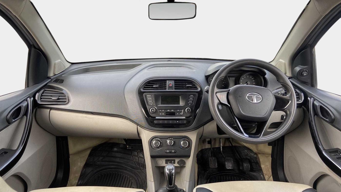 2017 Tata Tiago XT PETROL, CNG, Manual, 36,422 km, Dashboard