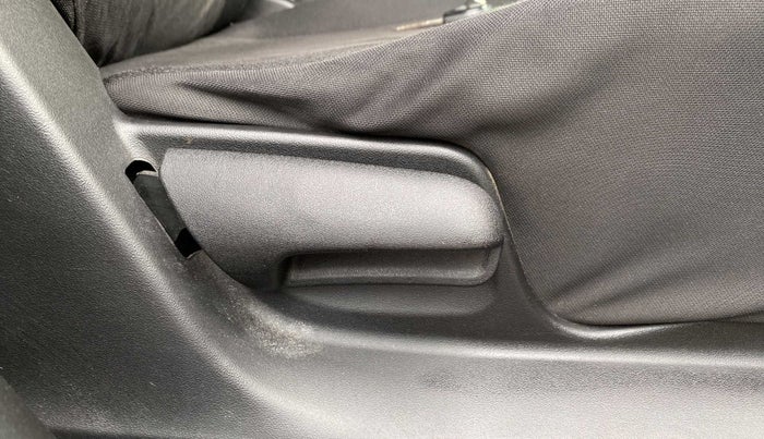 2016 Maruti Swift VDI ABS, Diesel, Manual, 84,648 km, Driver Side Adjustment Panel