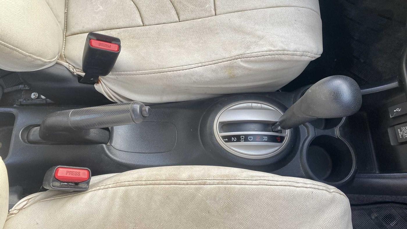 2016 Honda Brio VX AT, Petrol, Automatic, 55,095 km, Gear Lever