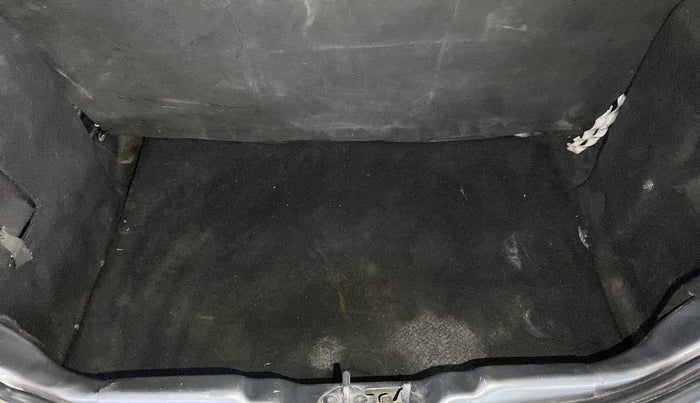 2019 Tata Tiago XTA PETROL, Petrol, Automatic, 59,683 km, Boot Inside