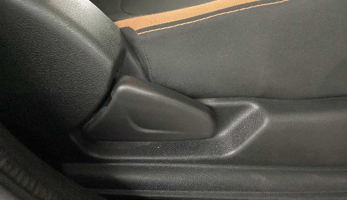 2019 Renault Kwid CLIMBER 1.0 AMT, Petrol, Automatic, 5,126 km, Driver Side Adjustment Panel