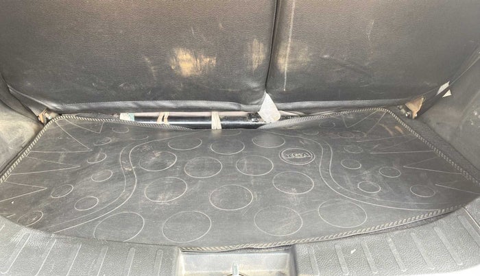 2014 Maruti Wagon R 1.0 VXI, Petrol, Manual, 45,976 km, Boot Inside