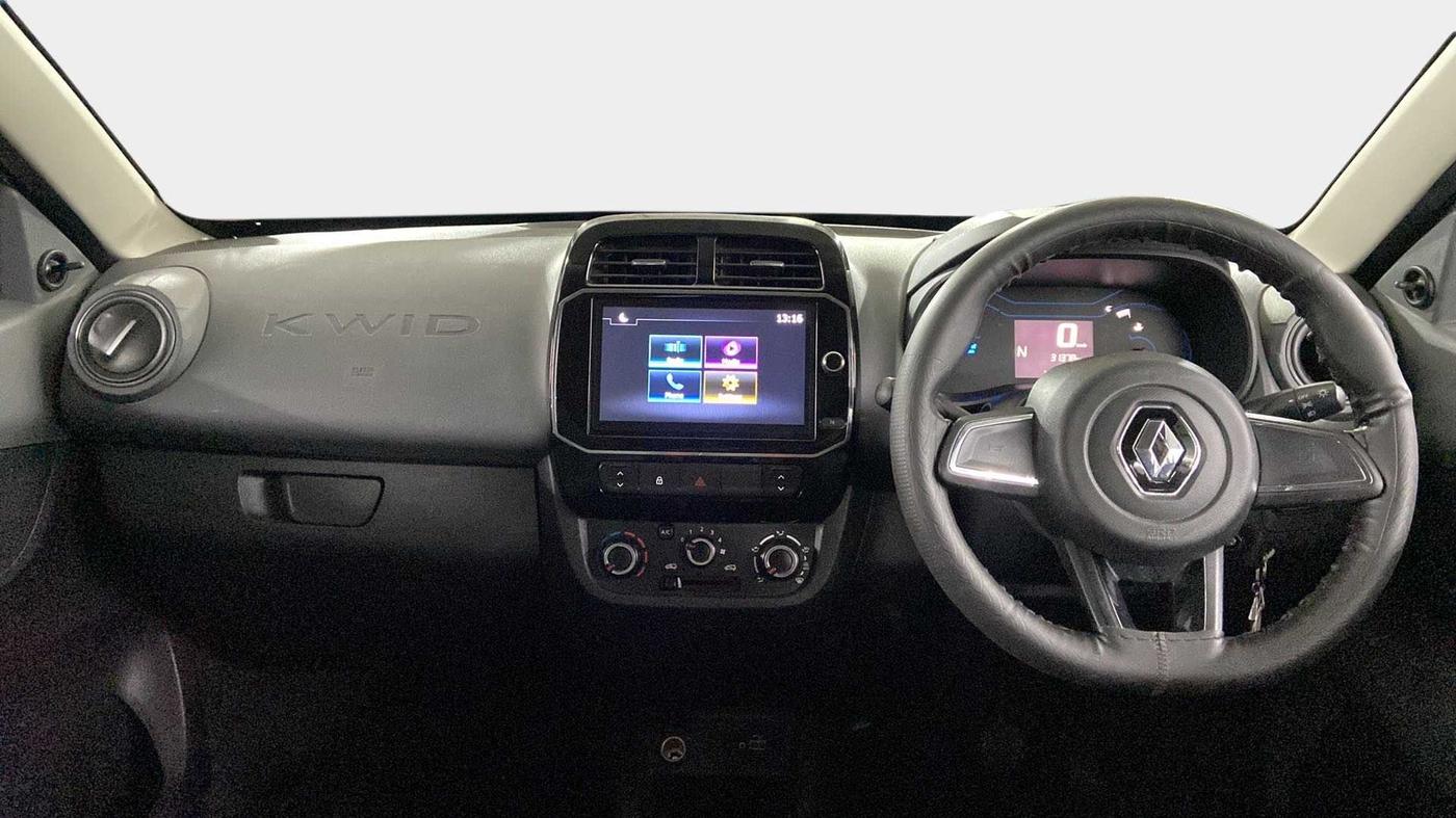 2021 Renault Kwid RXT 1.0 AMT (O), Petrol, Automatic, 31,377 km, Dashboard