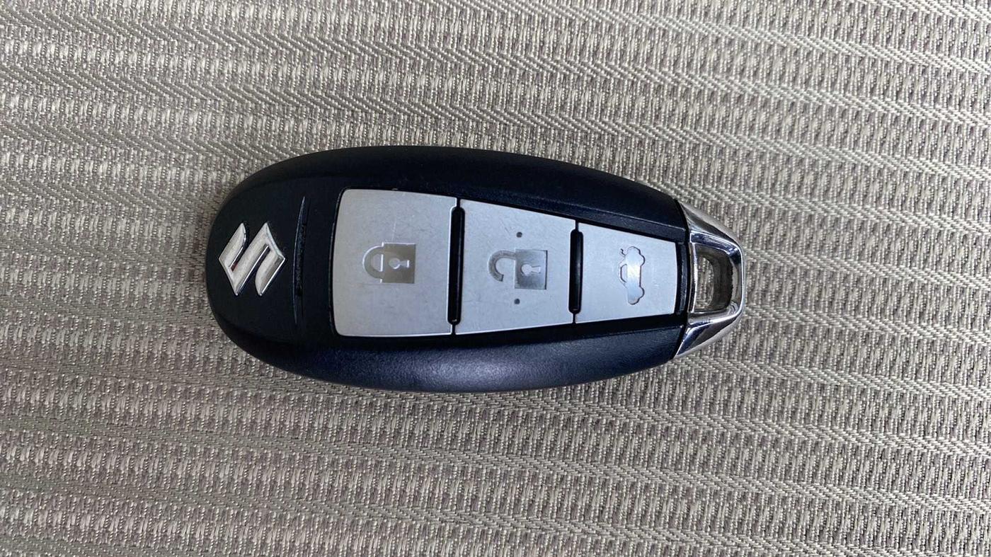 2018 Maruti Ciaz ZETA 1.4  MT PETROL, Petrol, Manual, 16,677 km, Key Close Up