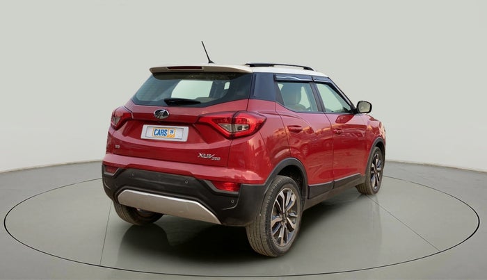 2019 Mahindra XUV300 W8(O) 1.2 PETROL DUAL TONE, Petrol, Manual, 30,511 km, Right Back Diagonal