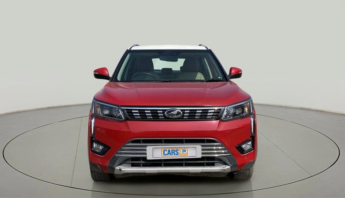 2019 Mahindra XUV300 W8(O) 1.2 PETROL DUAL TONE, Petrol, Manual, 30,511 km, Front