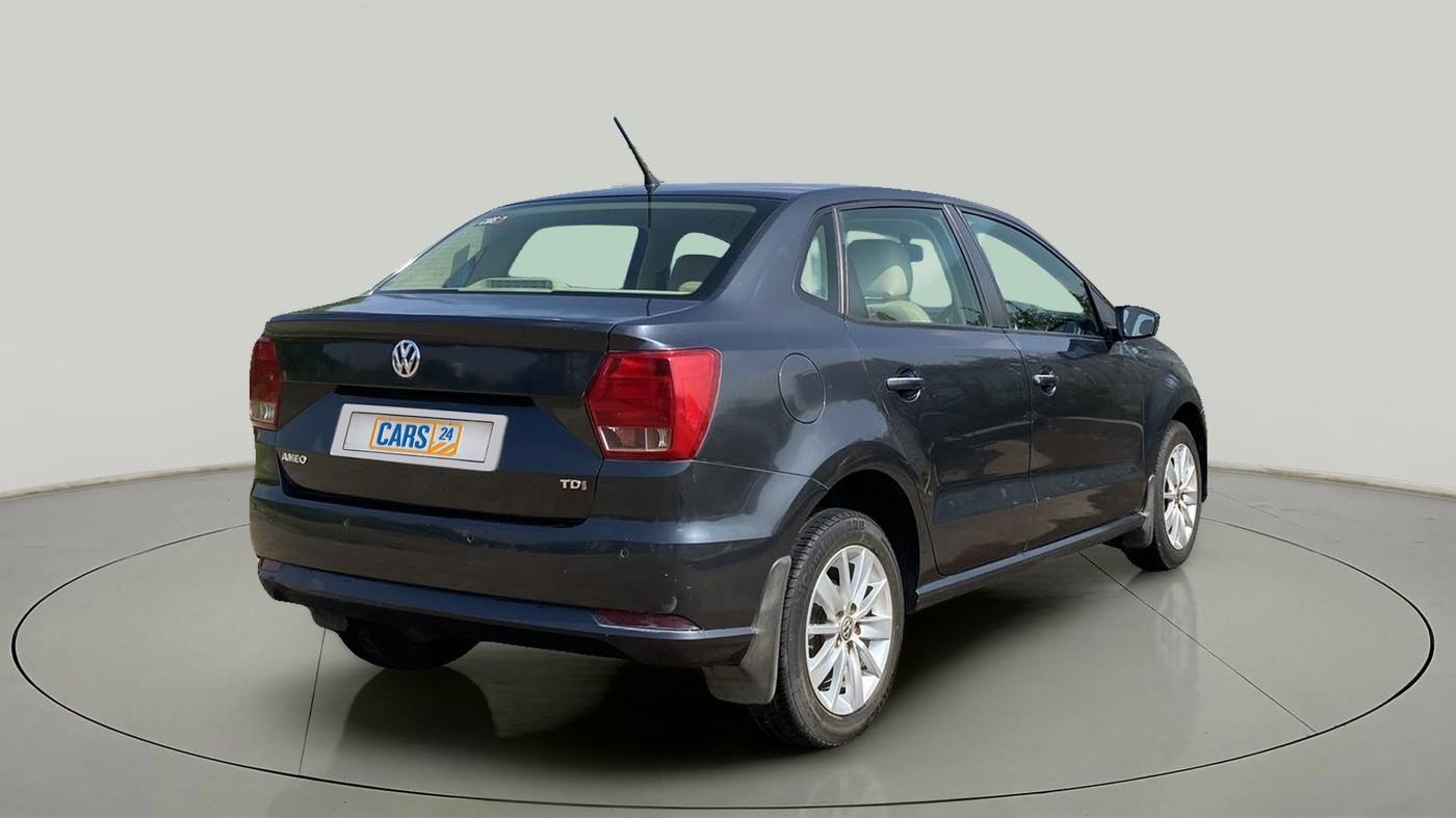 2017 Volkswagen Ameo HIGHLINE1.5L, Diesel, Manual, 84,780 km, Right Back Diagonal