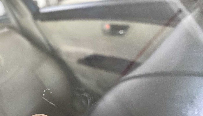 2014 Maruti Swift Dzire VDI REGAL EDITION, Diesel, Manual, 81,134 km, Front windshield - Minor spot on windshield