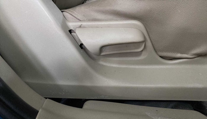 2014 Maruti Swift Dzire VDI REGAL EDITION, Diesel, Manual, 81,134 km, Driver Side Adjustment Panel