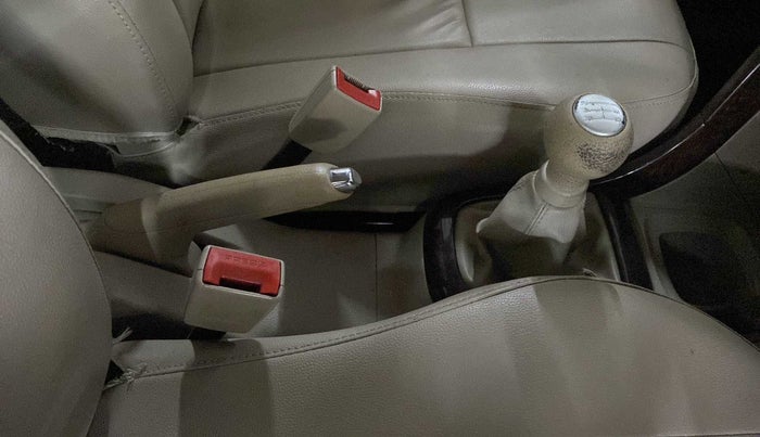 2014 Maruti Swift Dzire VDI REGAL EDITION, Diesel, Manual, 81,134 km, Gear Lever