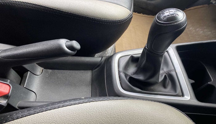 2020 Maruti Swift LXI, Petrol, Manual, 48,827 km, Gear Lever