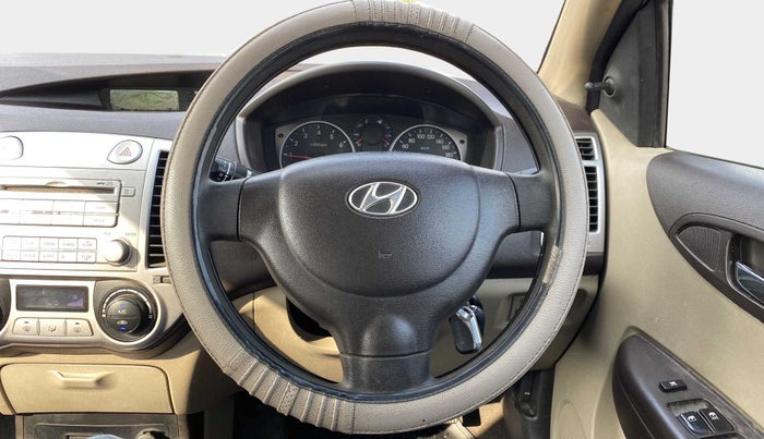 2011 Hyundai i20 MAGNA 1.2, Petrol, Manual, 91,757 km, Steering Wheel Close Up