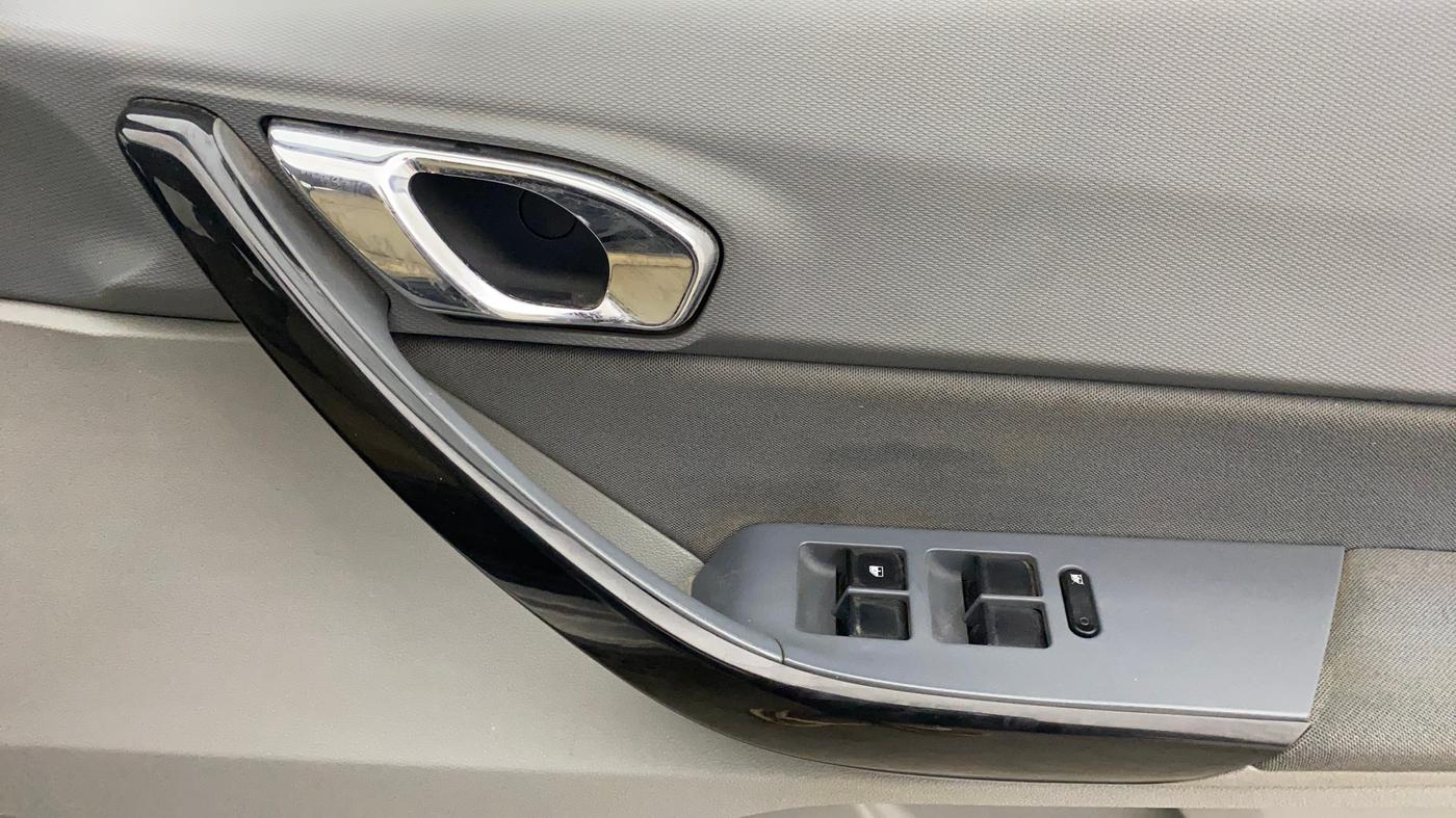2021 Tata TIGOR XZA PLUS PETROL, Petrol, Automatic, 38,876 km, Driver Side Door Panels Control