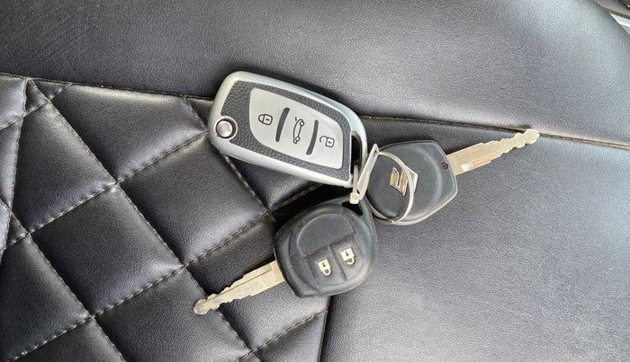2018 Maruti Dzire VXI, Petrol, Manual, 56,645 km, Key Close Up